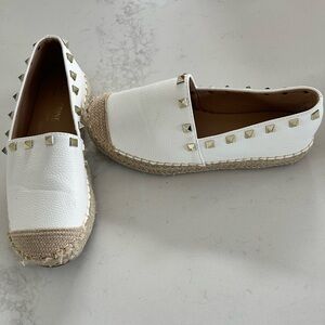 Catherine Malandrino White shoes, with gold studs around the top size 6